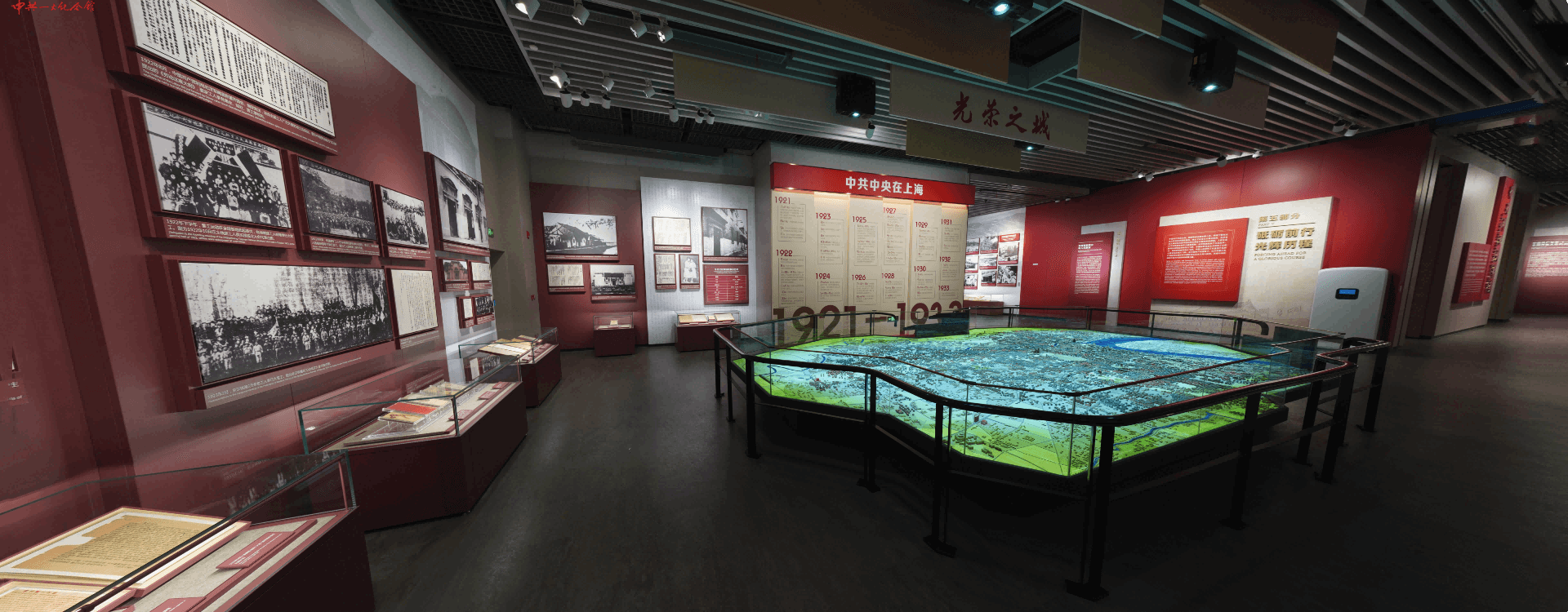 博物馆展柜图片